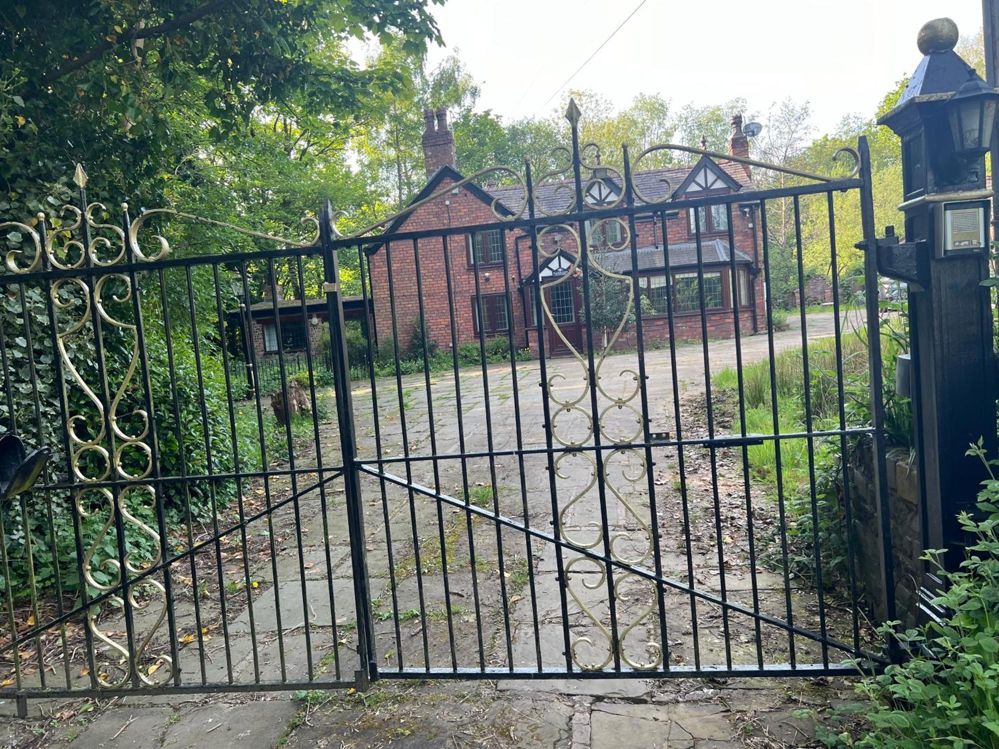 Rainsough Cottage Guest House - Shared Bathroom - Free Parking & Wifi Престуич Екстериор снимка