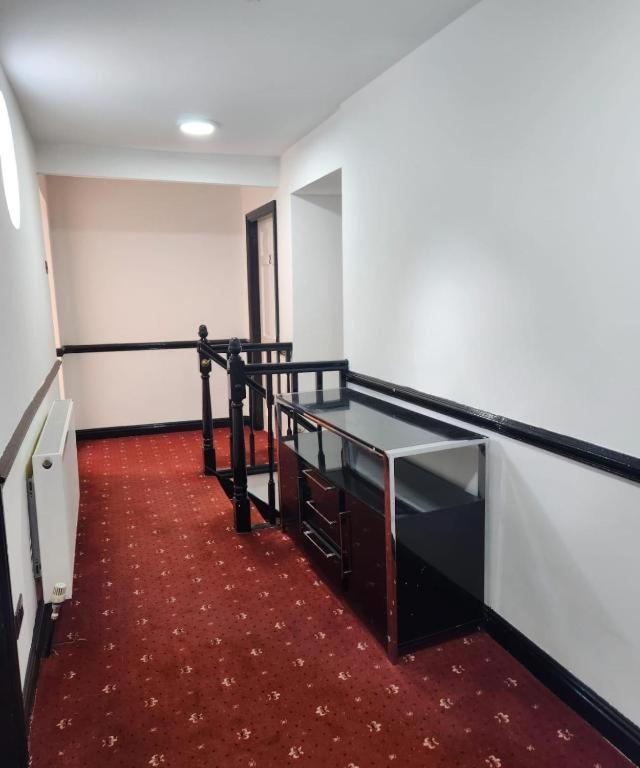 Rainsough Cottage Guest House - Shared Bathroom - Free Parking & Wifi Престуич Екстериор снимка
